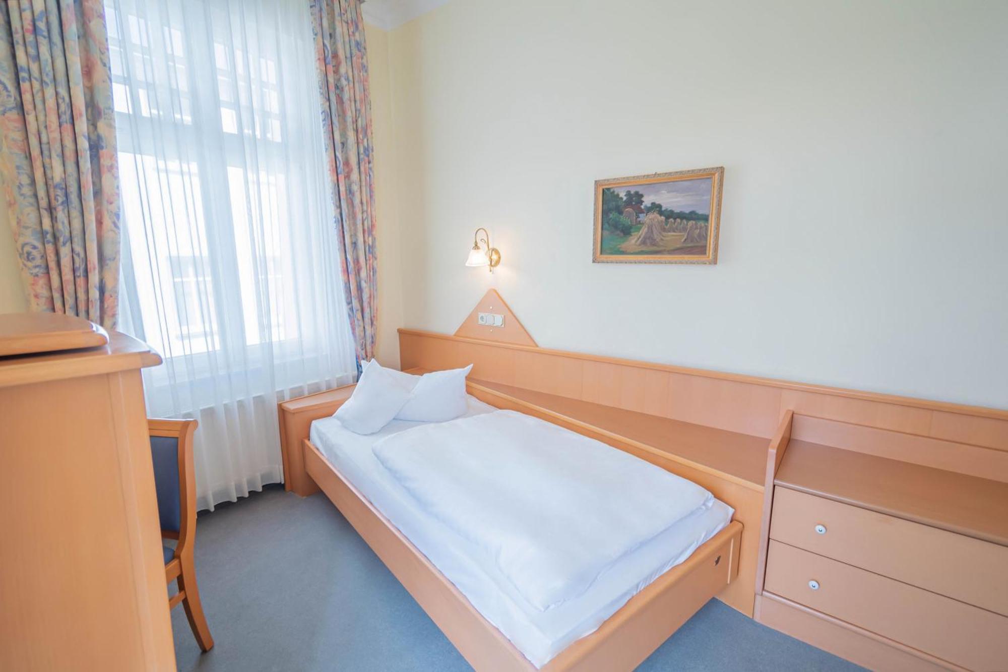 Imperial Ruegen 3* Binz
