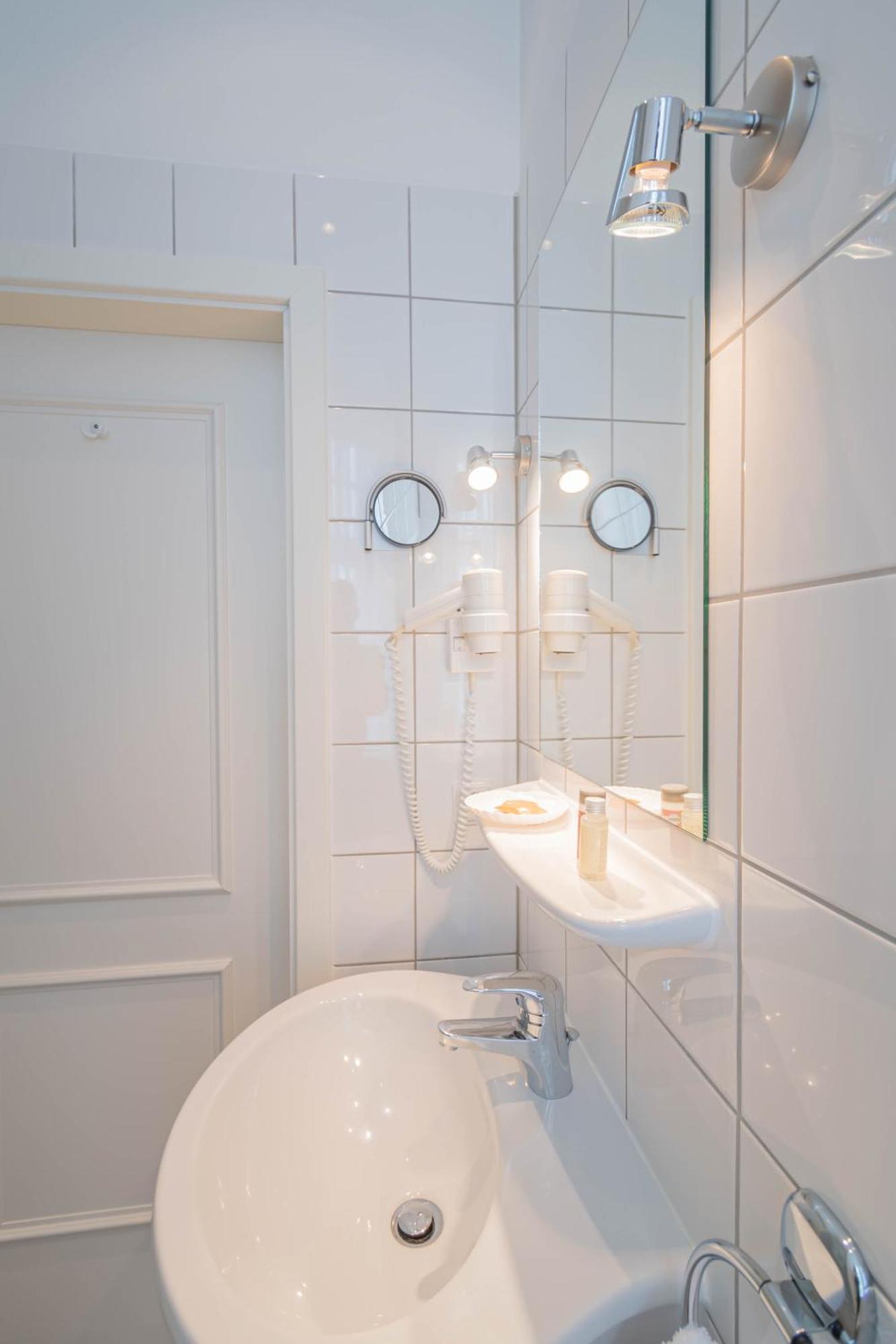 Hotel Imperial Ruegen 3*