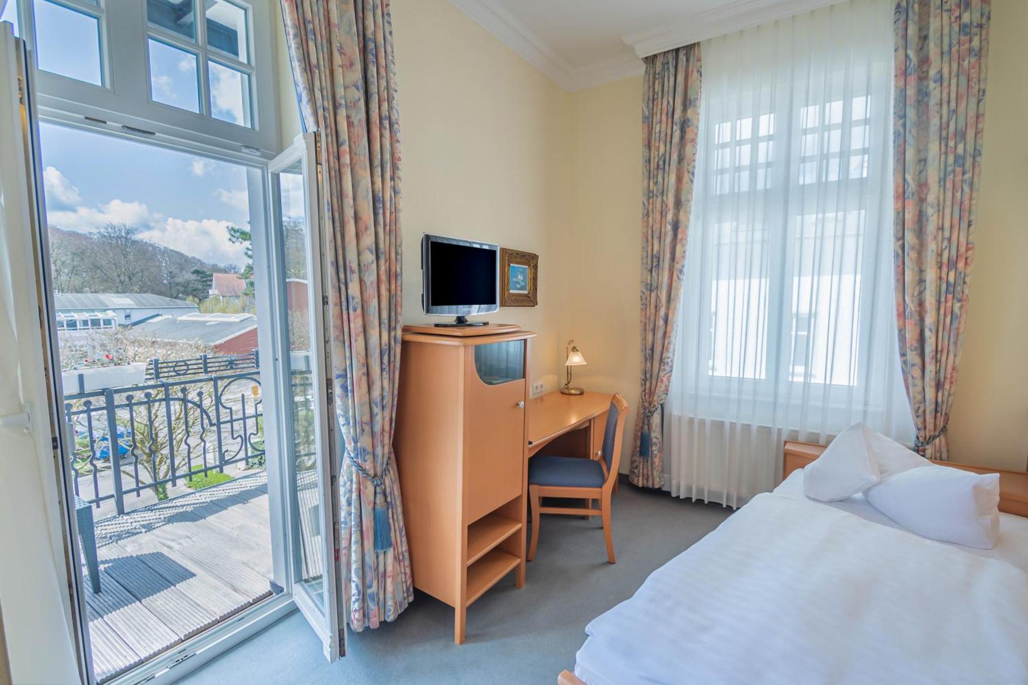 Imperial Ruegen 3* Binz